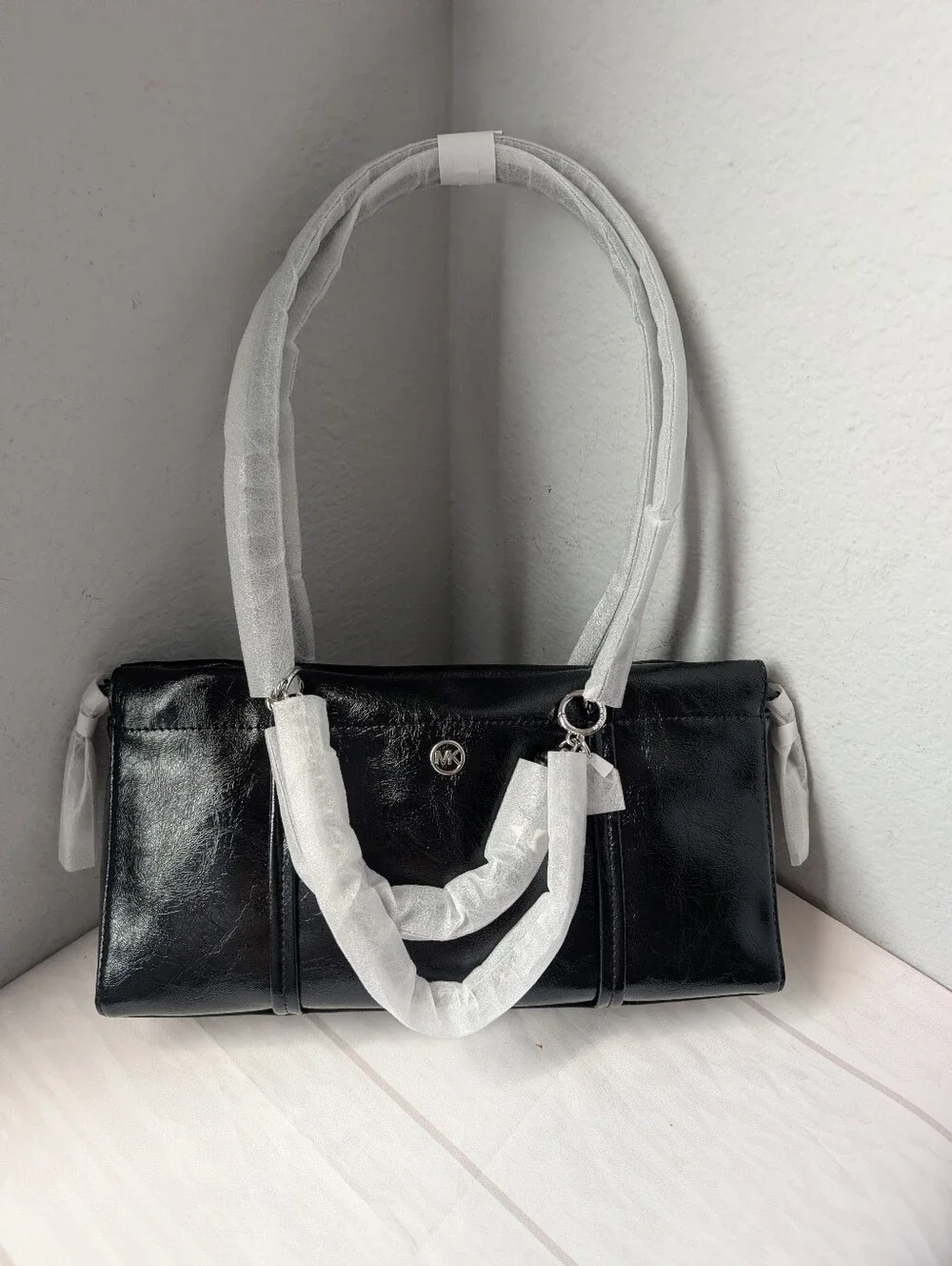 NWT Michael Kors Matilda Small Cinched Shoulder Bag In Black
